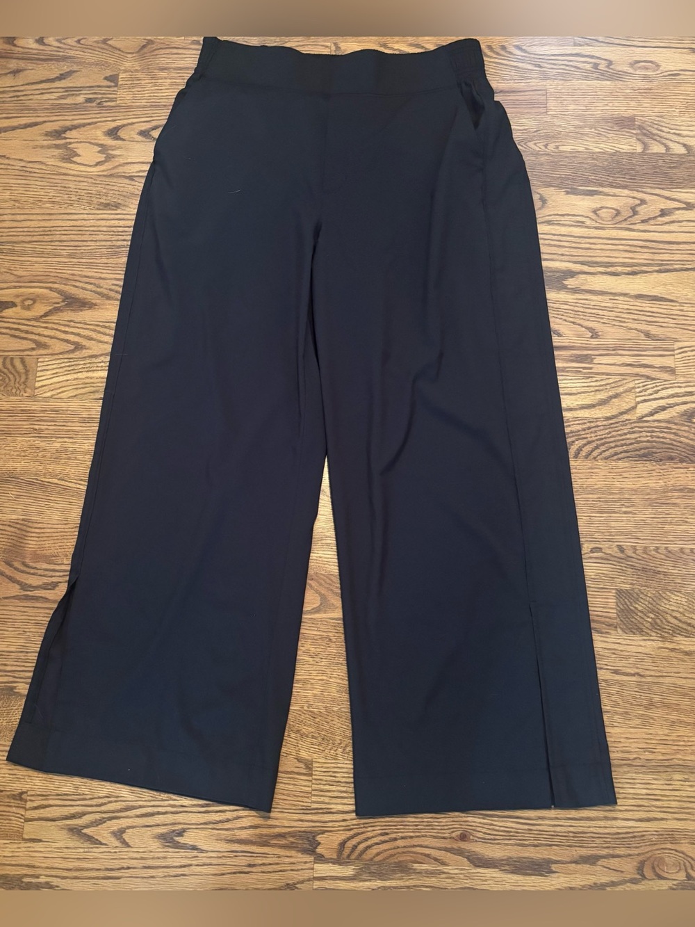 Old Navy StretchTech Wide-Leg Pull-On Pants with Side Slit Hems – Women's Size L